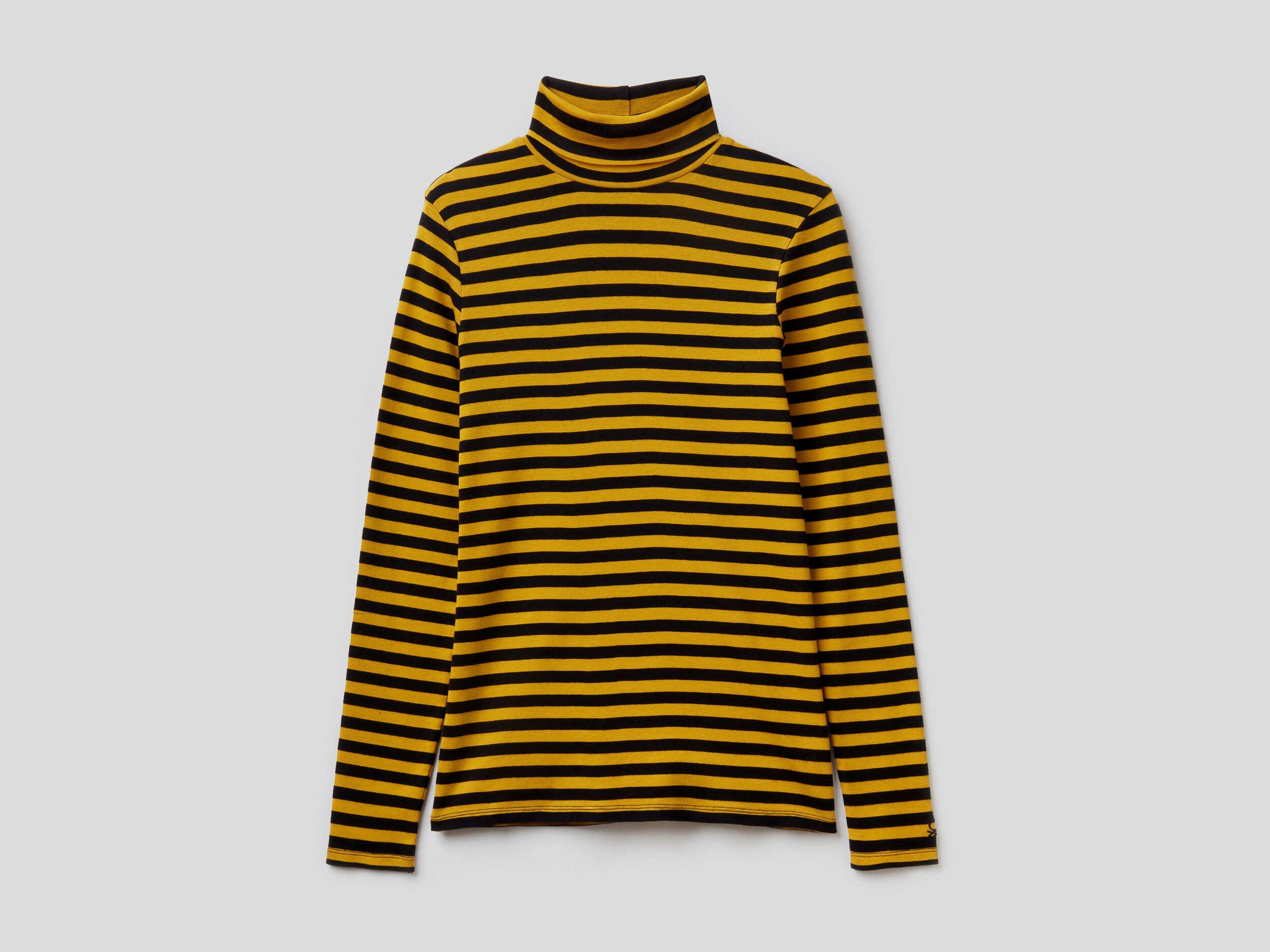 Yellow striped turtleneck outlet