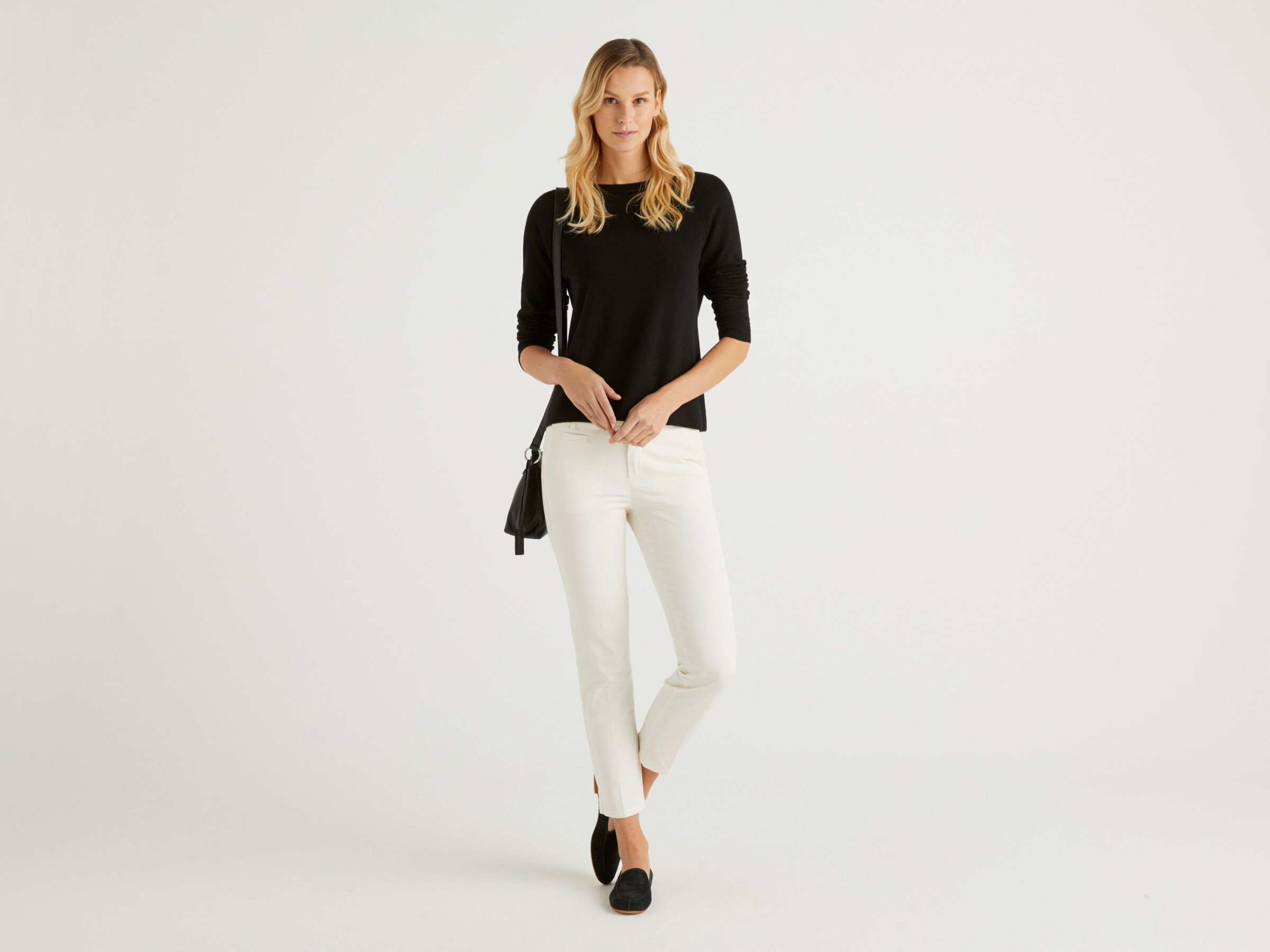 Crew neck sweater in wool and cashmere image number 3