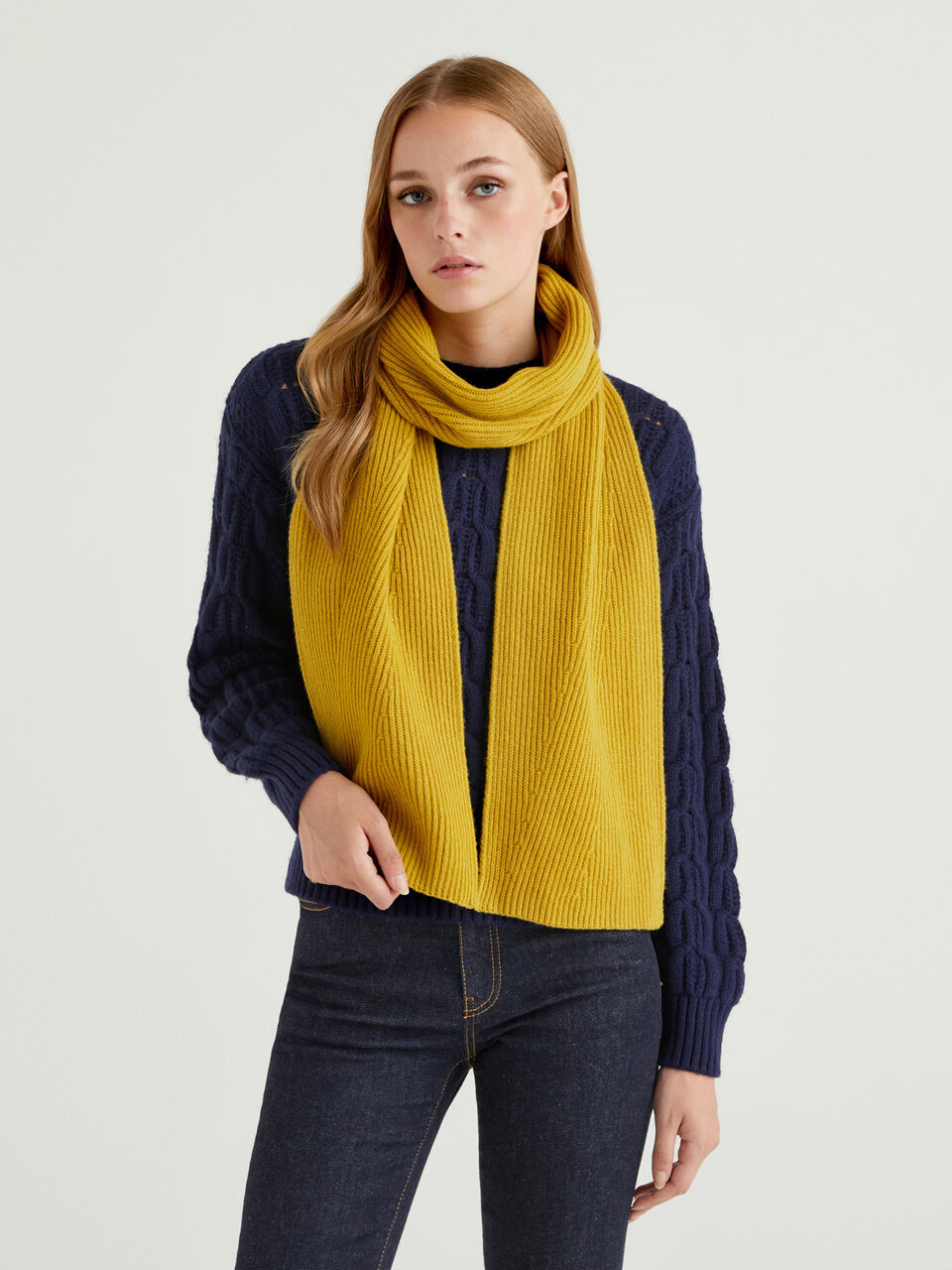 Pure virgin wool scarf image number 2