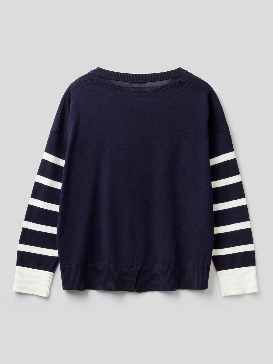 Sweater with slit on the back image number 2