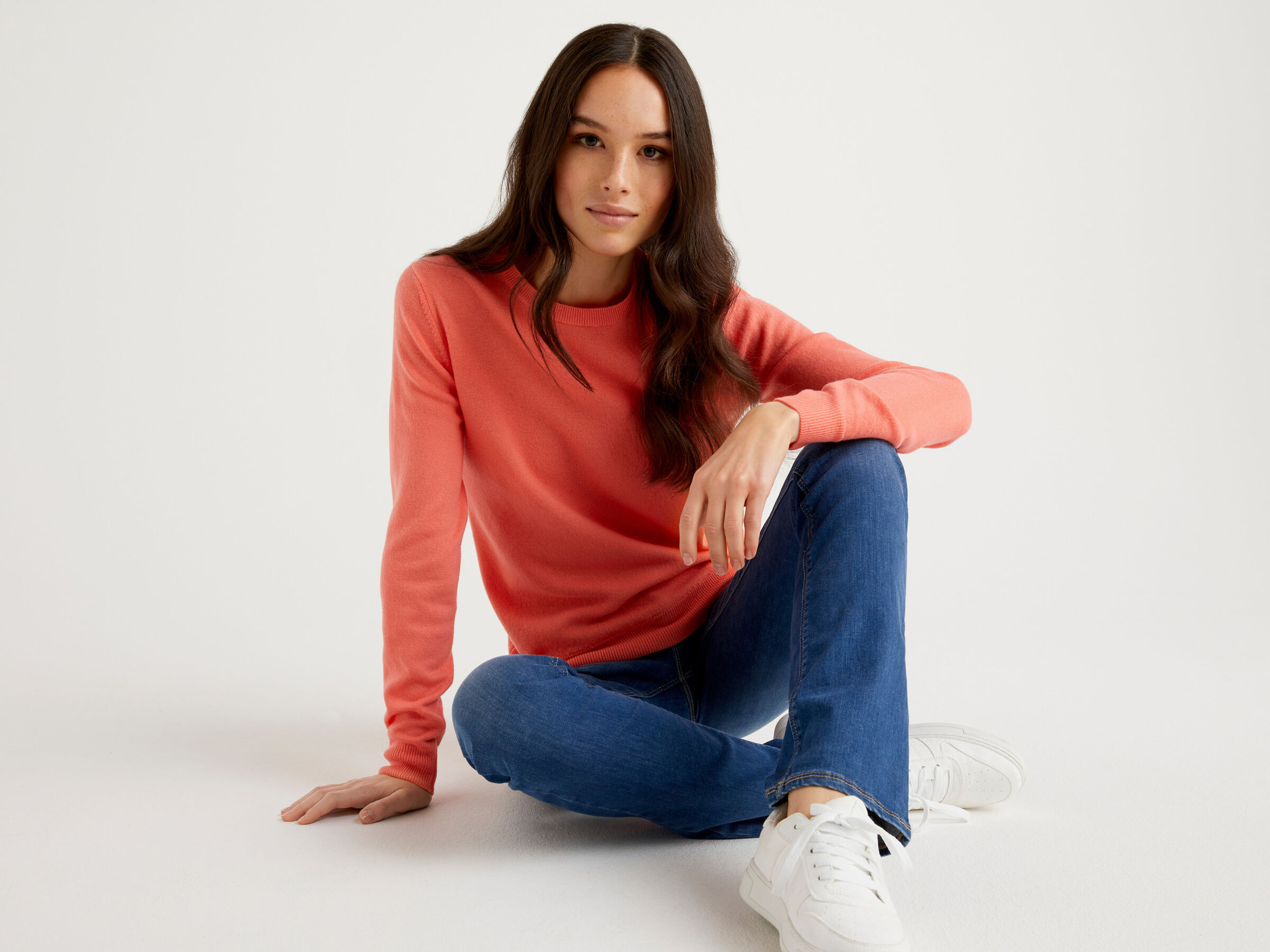 Crew neck sweater in pure virgin wool image number 3