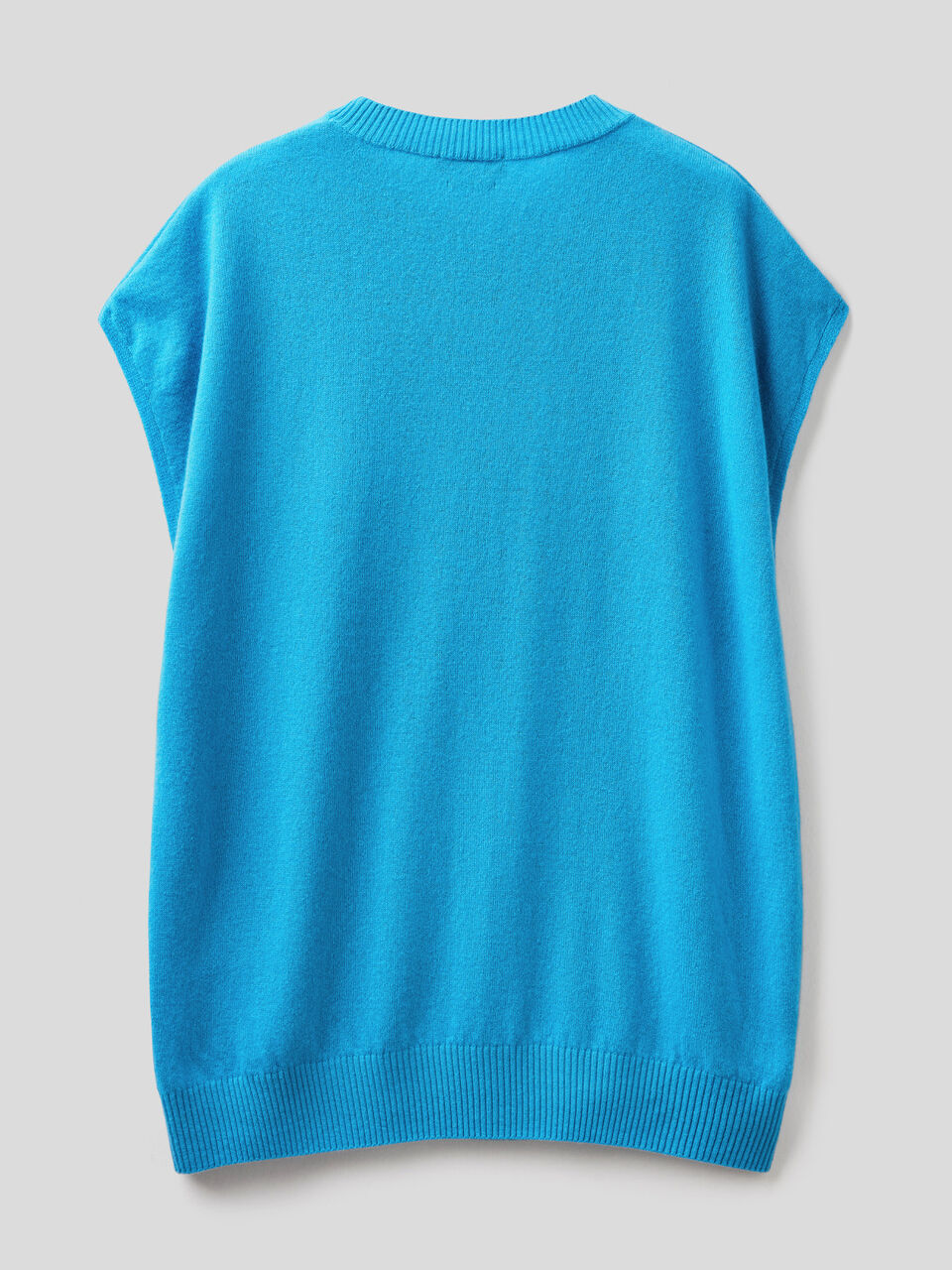 Sleeveless sweater in cashmere blend image number 2