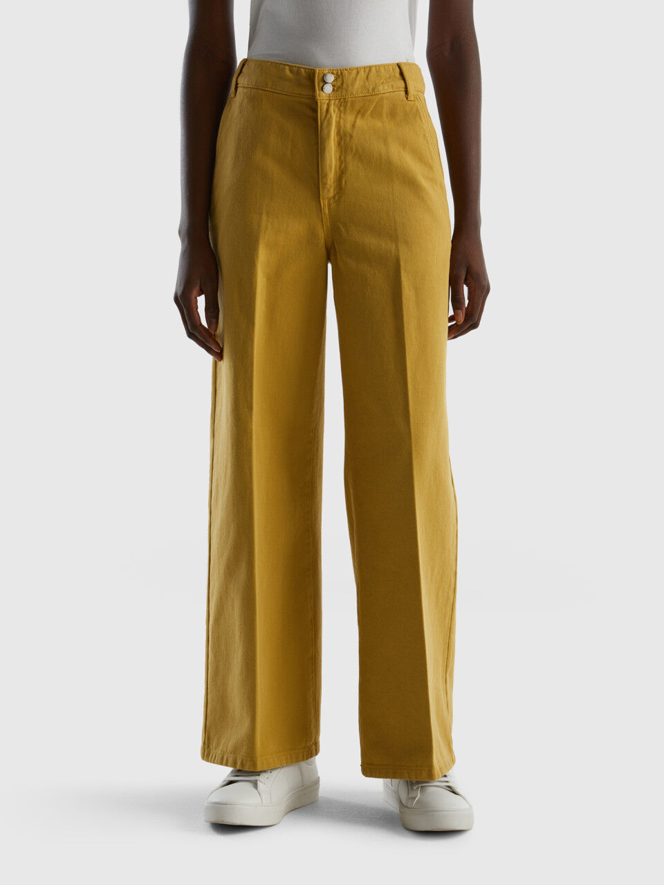 Relaxed fit high waist mustard cheap jeans