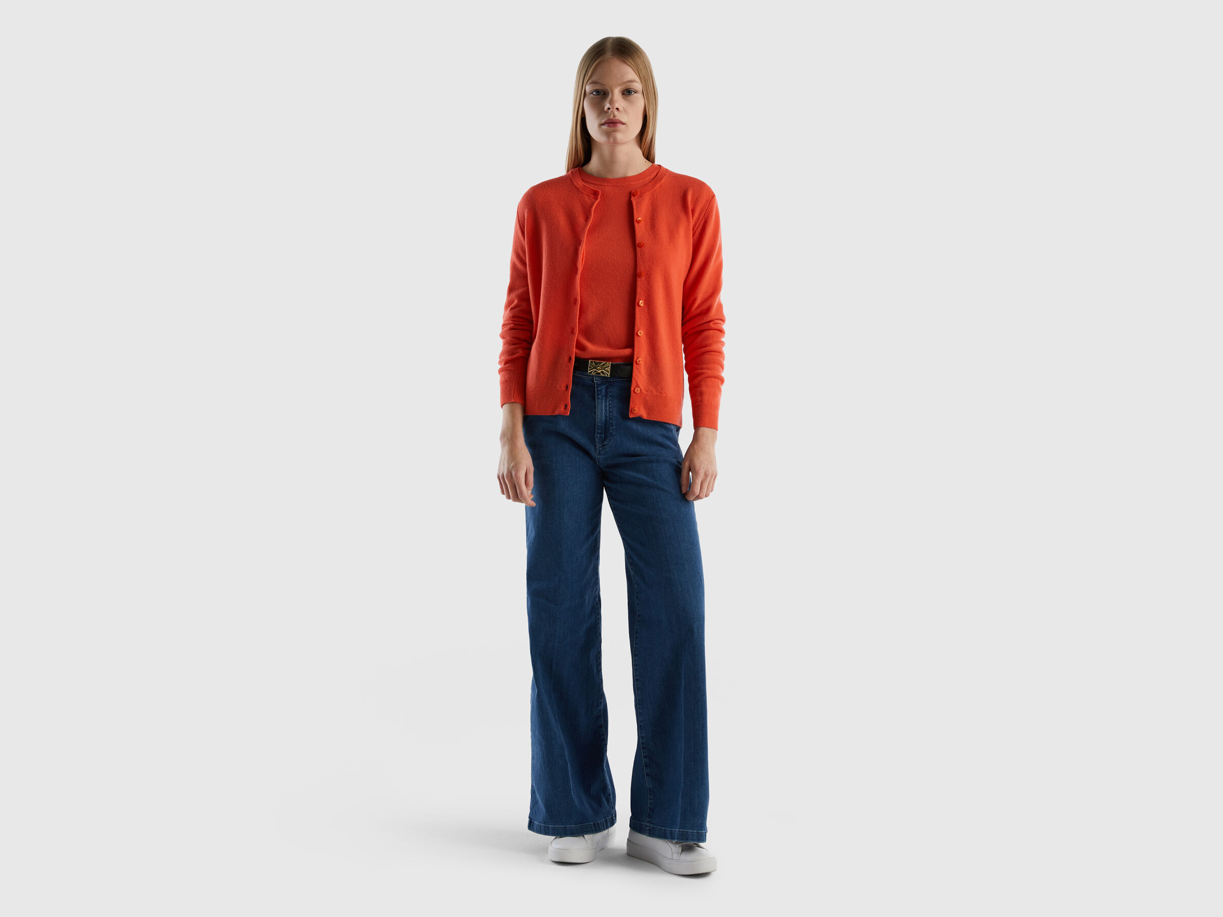 Crew neck cardigan in pure virgin wool image number 3