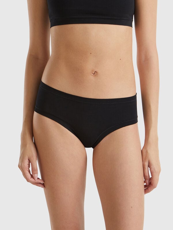 Underwear in super stretch cotton. Women