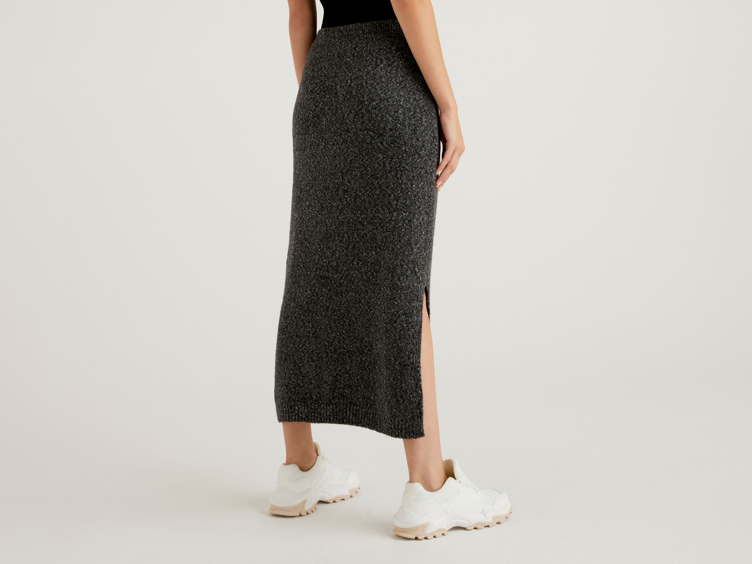 Knit midi skirt image number 2