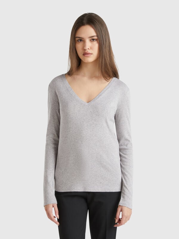 Long sleeve t-shirt with V-neck Women