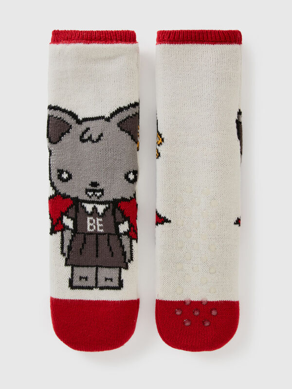 Non-slip socks with mascot