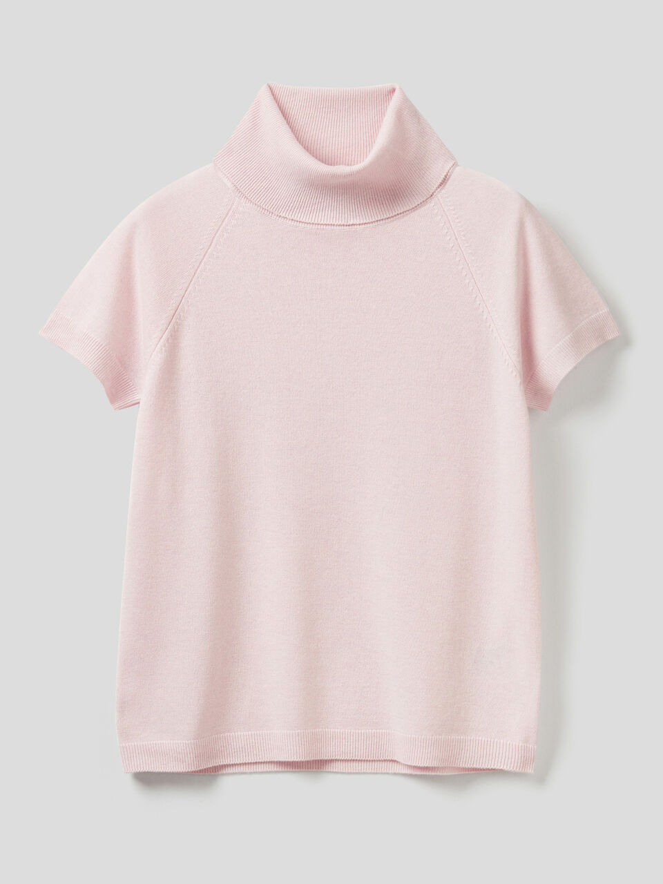 Short sleeve turtleneck image number 1
