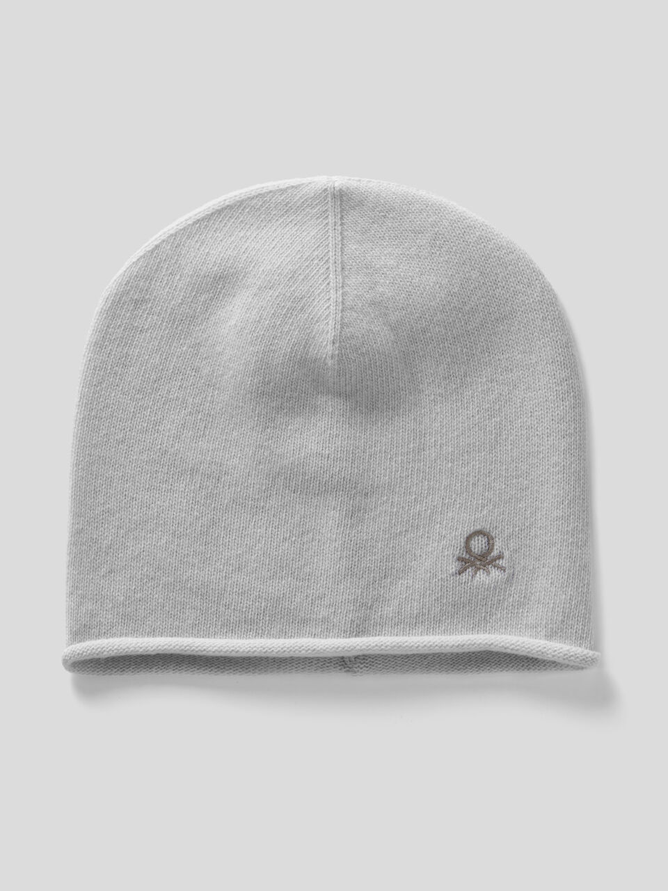 Hat in pure virgin wool image number 1