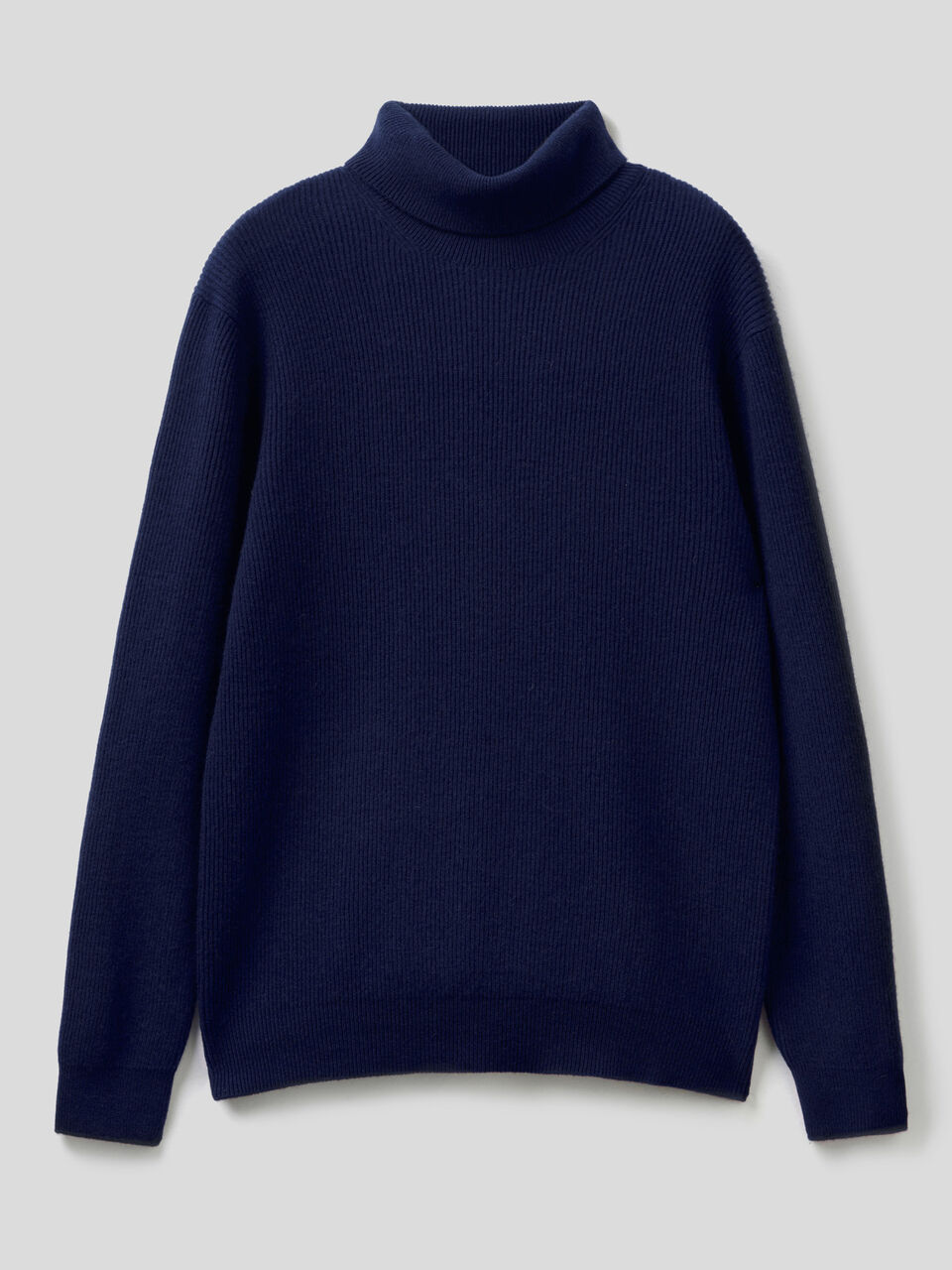 Turtleneck in cashmere blend image number 1