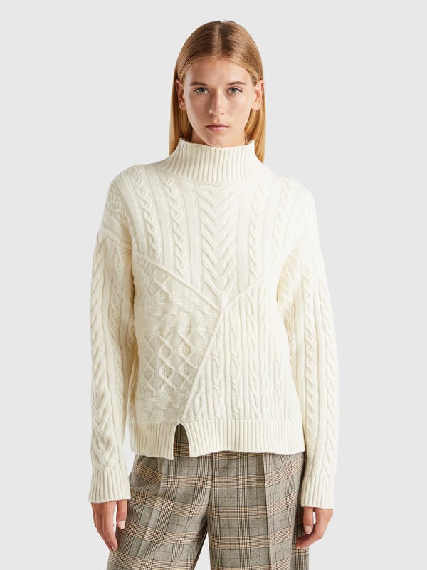 Knit turtle neck sweater Women