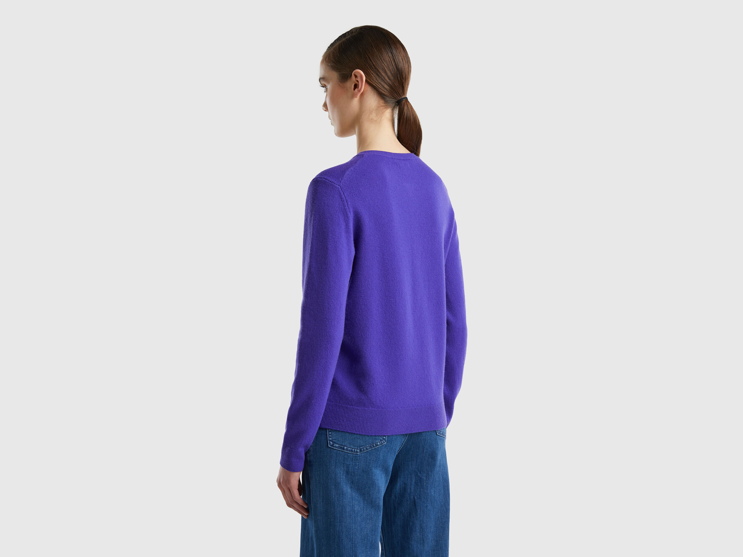Crew neck cardigan in pure virgin wool image number 2