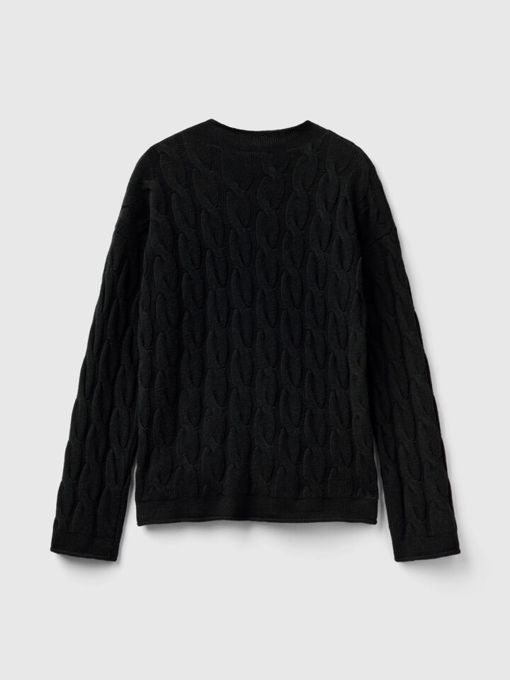 Cable knit sweater image number 2