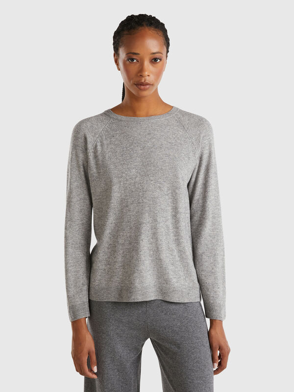 Gray crew neck sweater in cashmere and wool blend Women