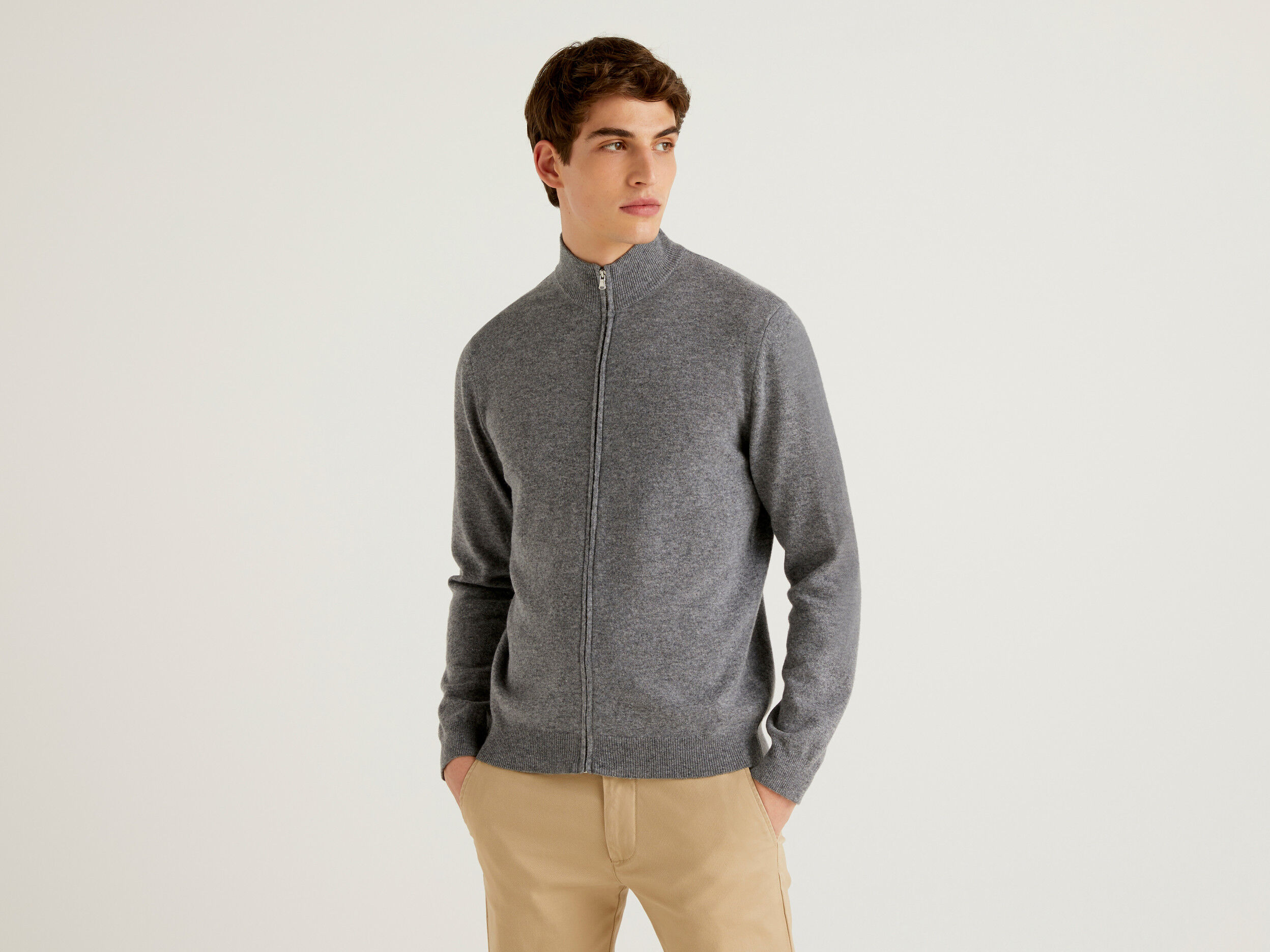 Dark gray zip up cardigan in pure Merino wool