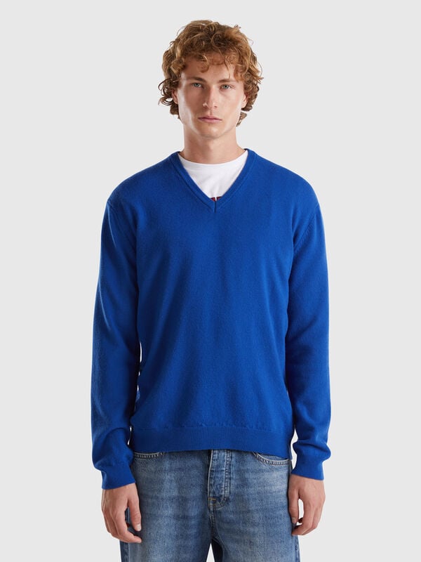 Midnight blue V-neck sweater in pure Merino wool Men