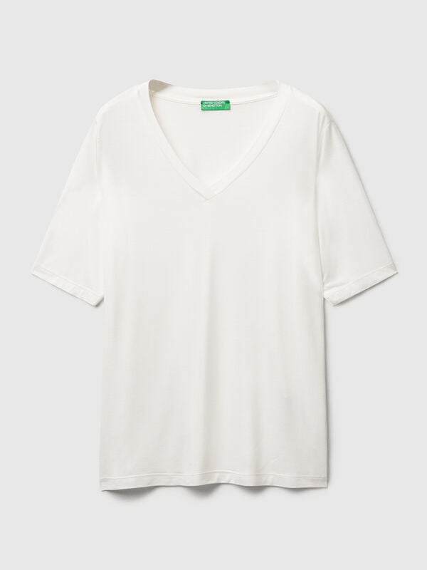 V-neck t-shirt in stretch viscose Women