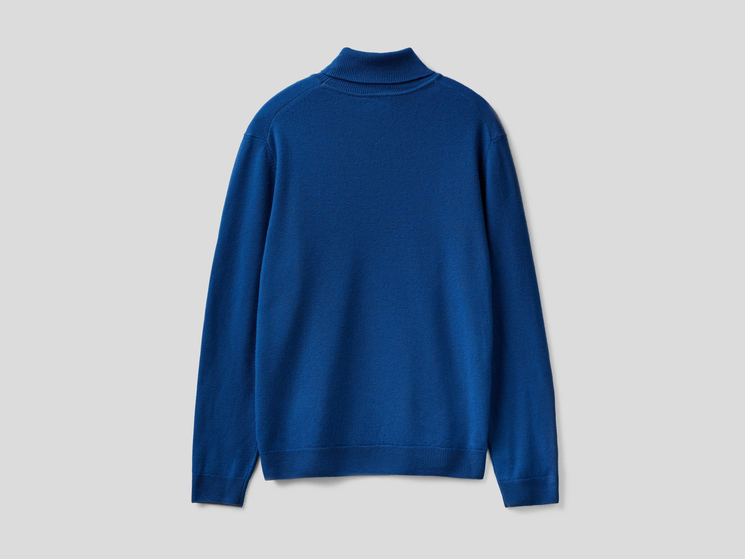 Turtleneck in pure virgin wool image number 5