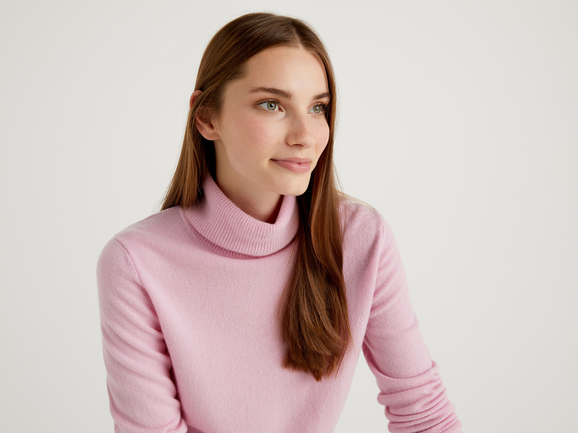 Pure cashmere turtleneck image number 4