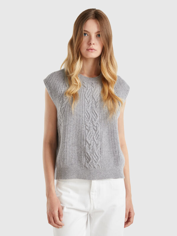Vest with cable knit Women