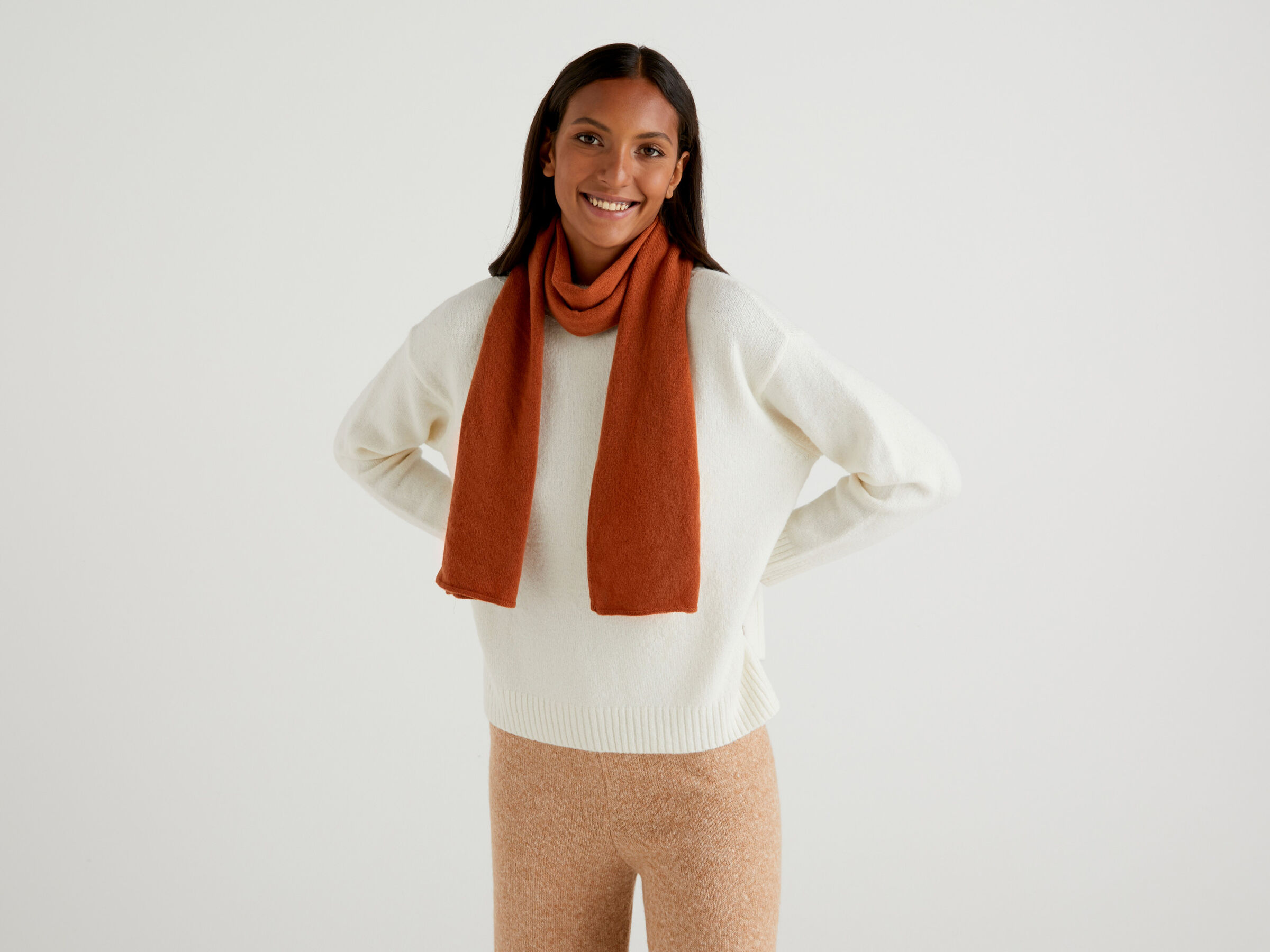 Classic scarf in pure cashmere image number 3