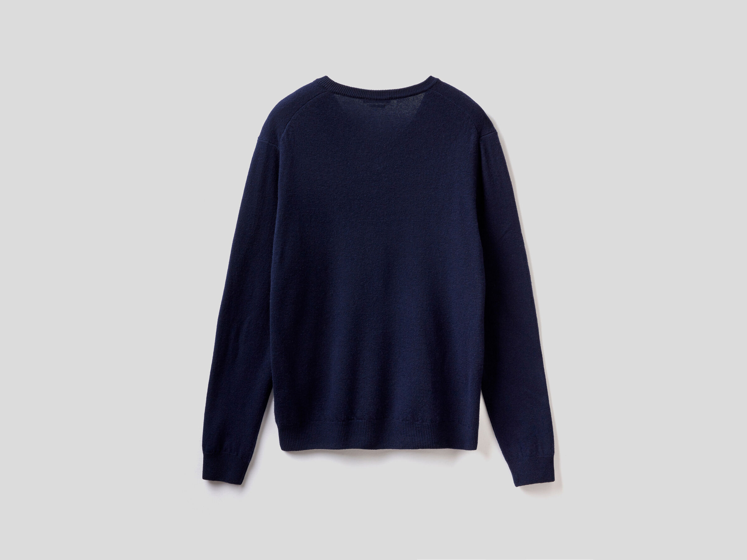 V-neck sweater in pure virgin wool image number 6