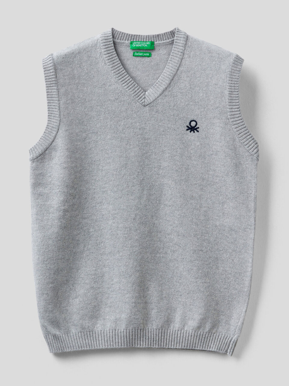Vest in cashmere and wool blend image number 1