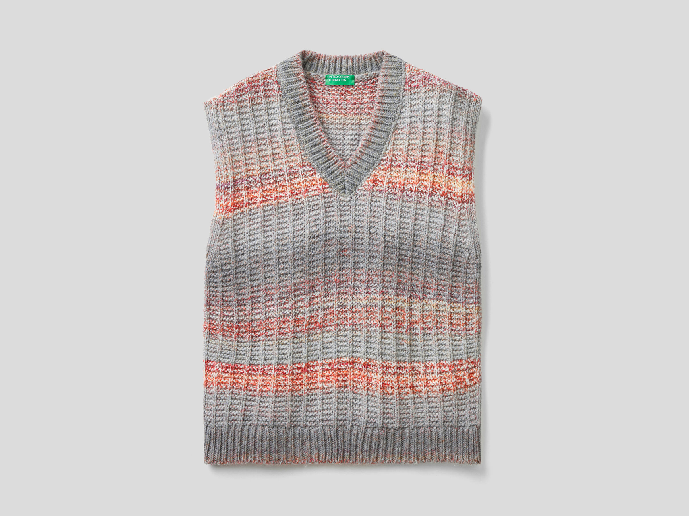 Faded vest in wool blend image number 4