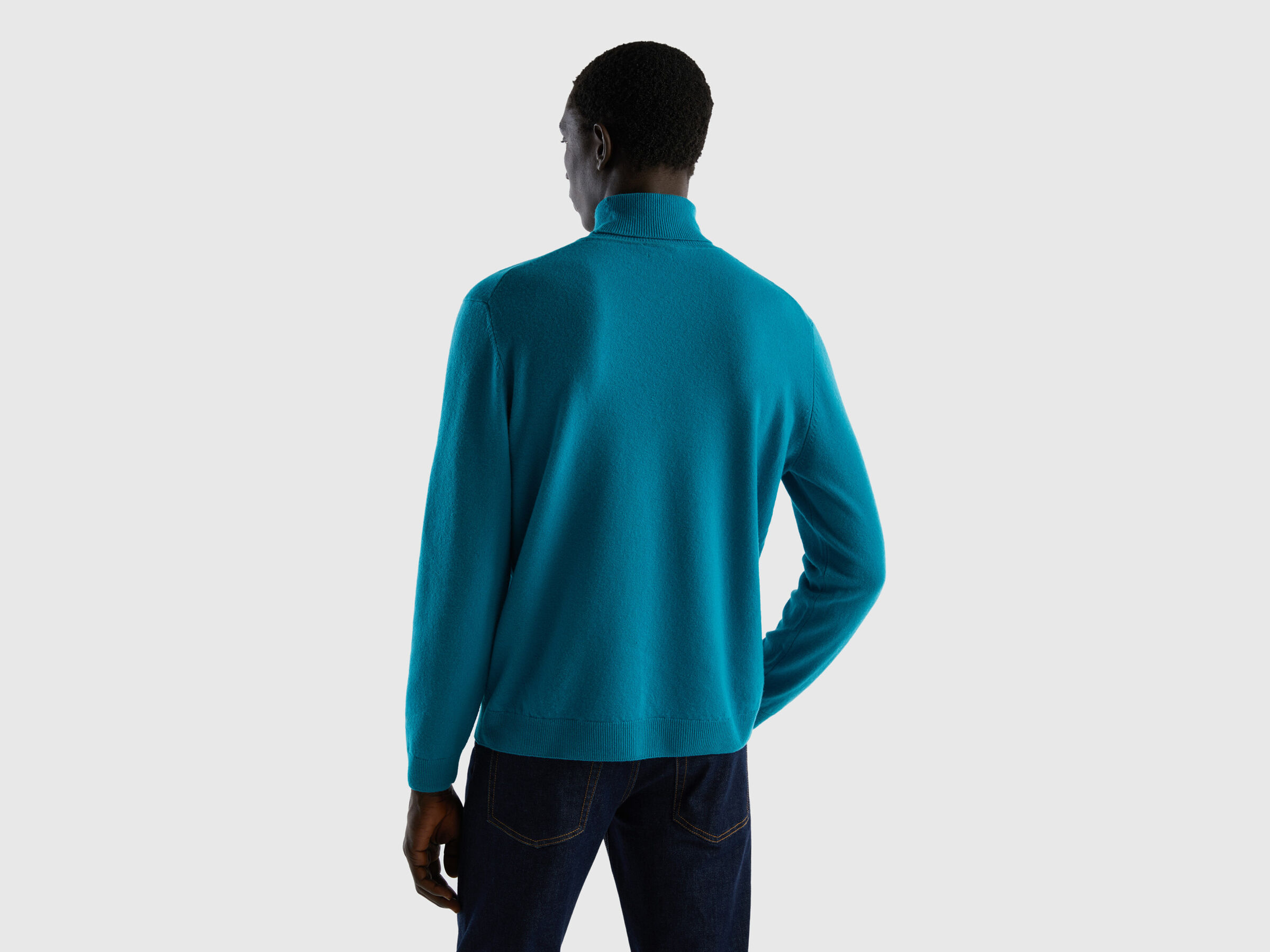 Turtleneck in pure virgin wool image number 2