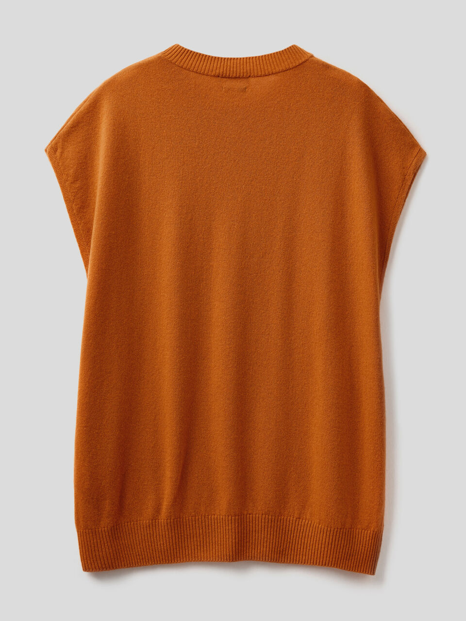 Sleeveless sweater in cashmere blend image number 2