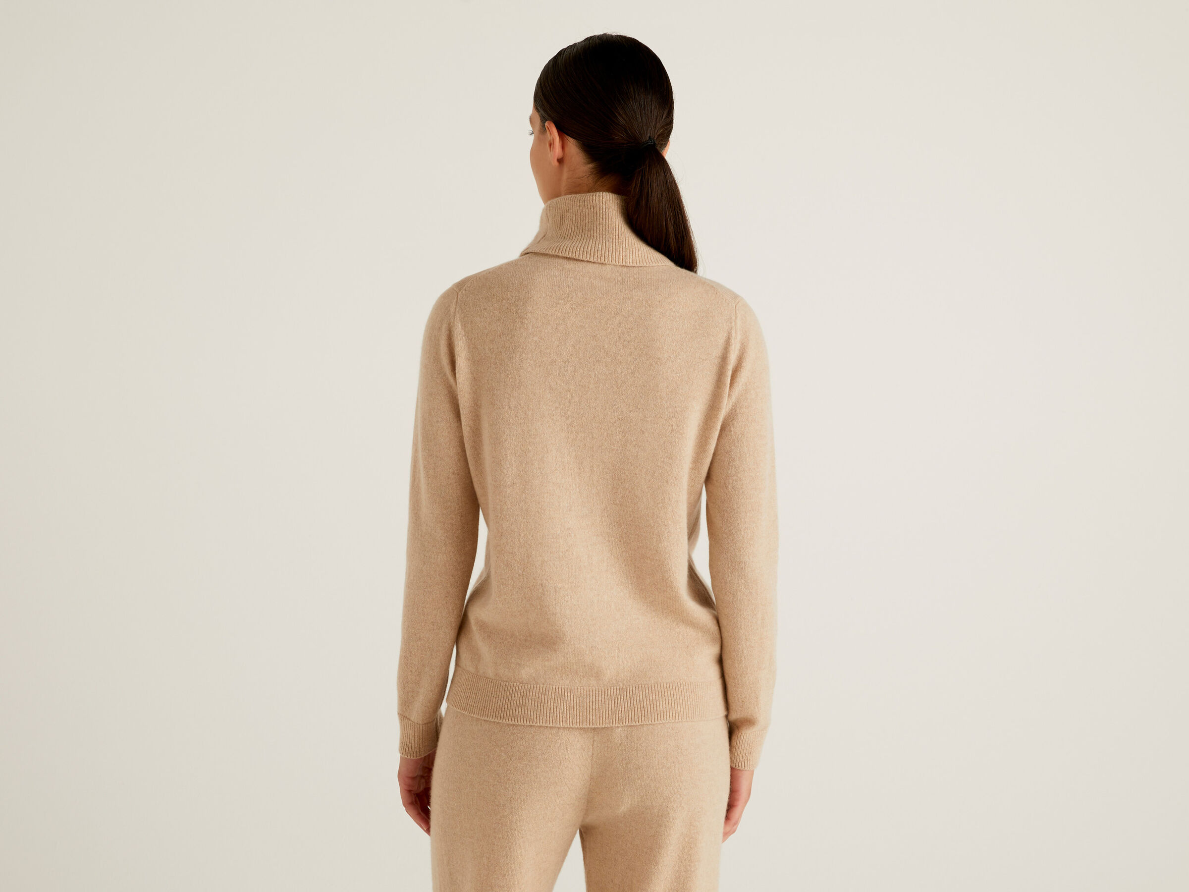 Pure cashmere turtleneck image number 2