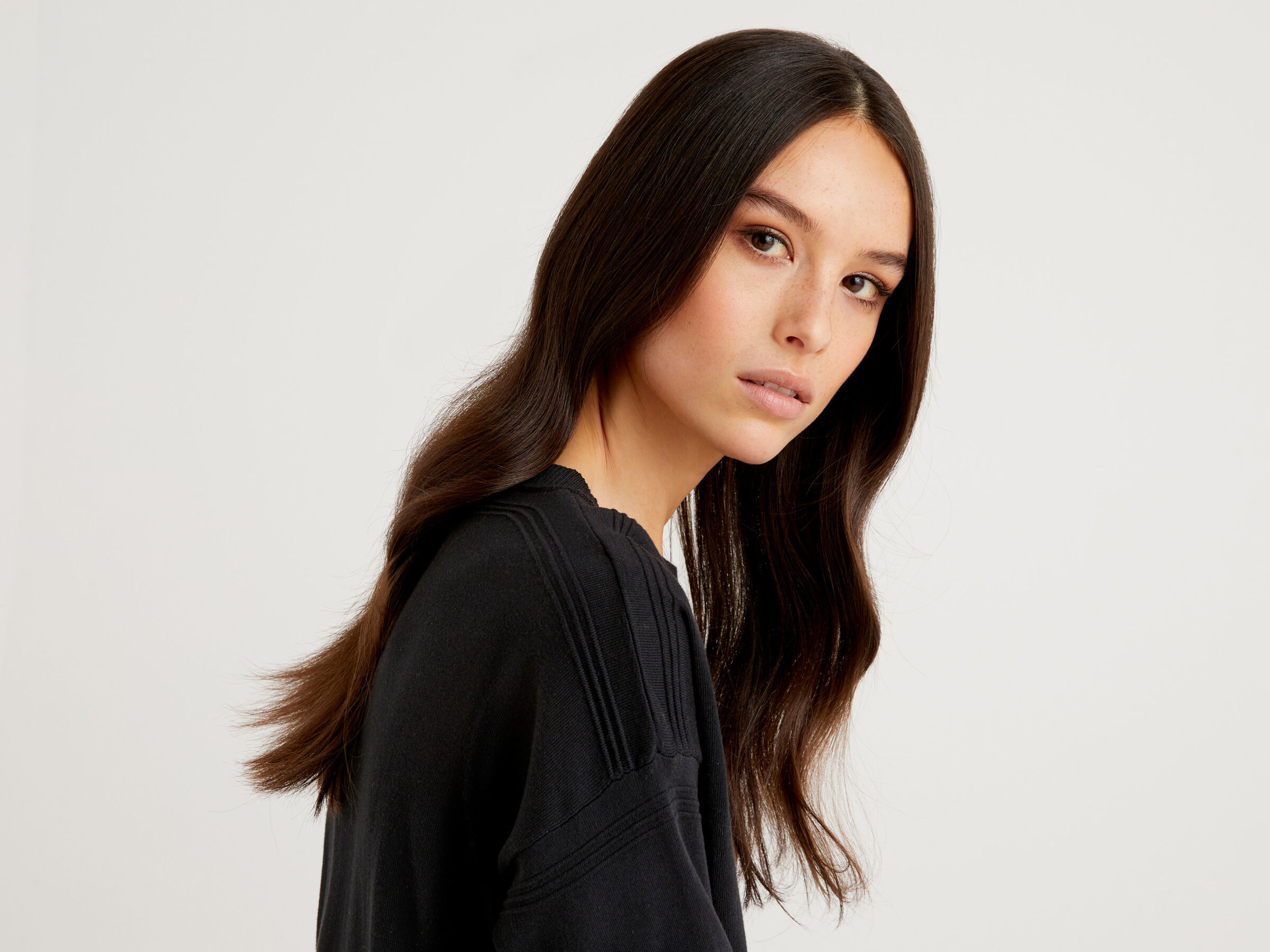 Sweater with slit on the back image number 3