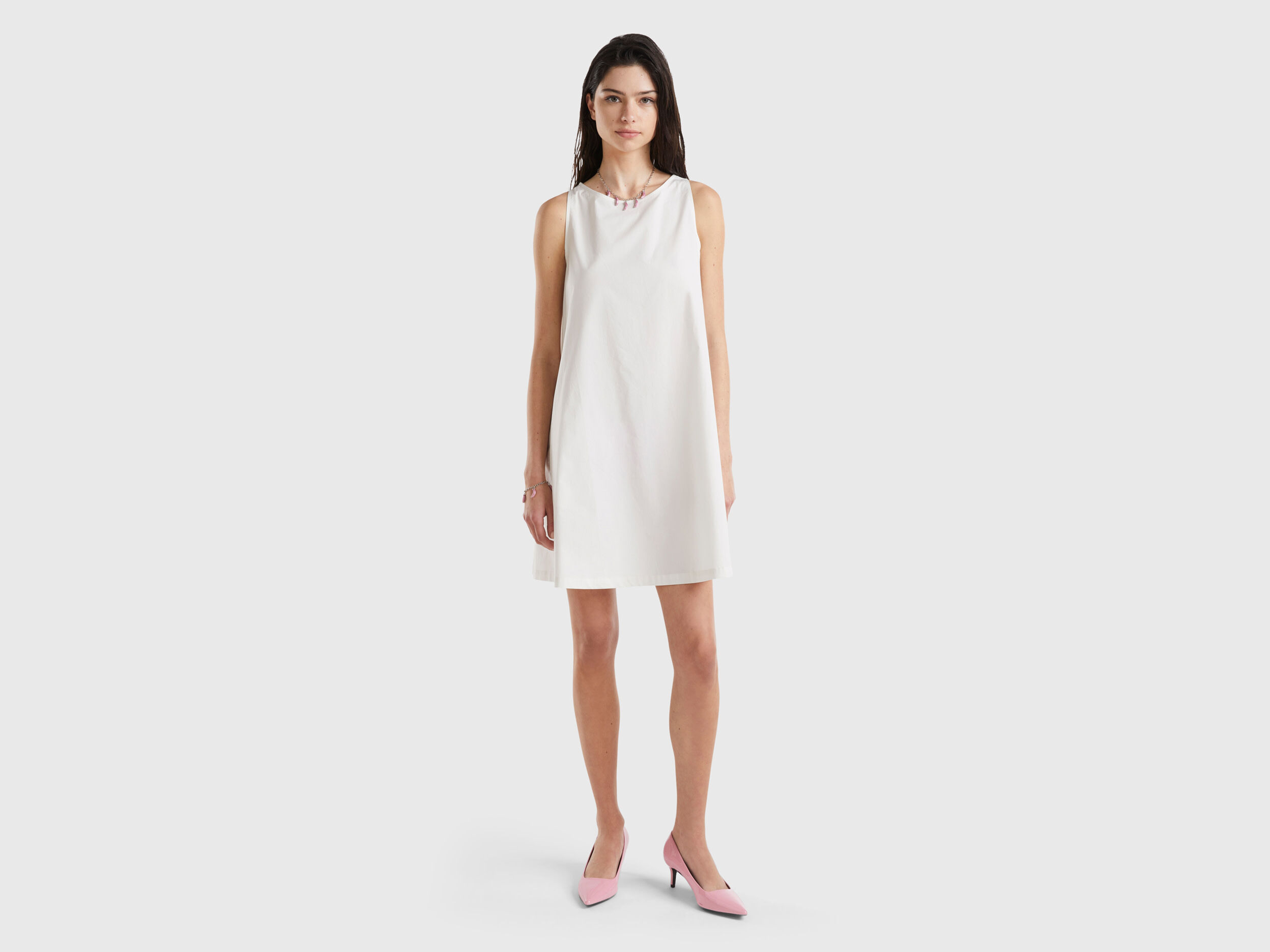 Sleeveless trapeze dress