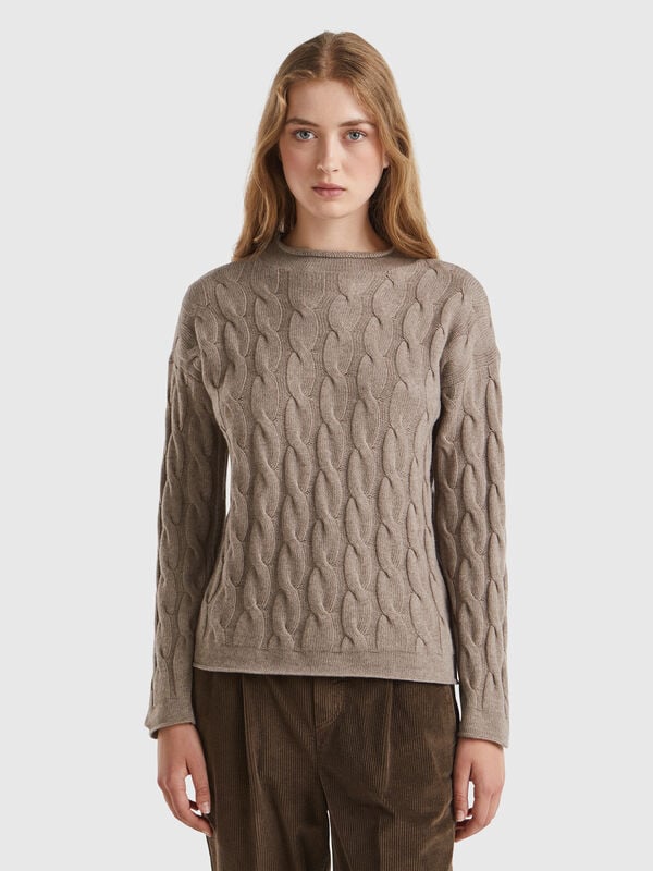 Cable knit sweater Women