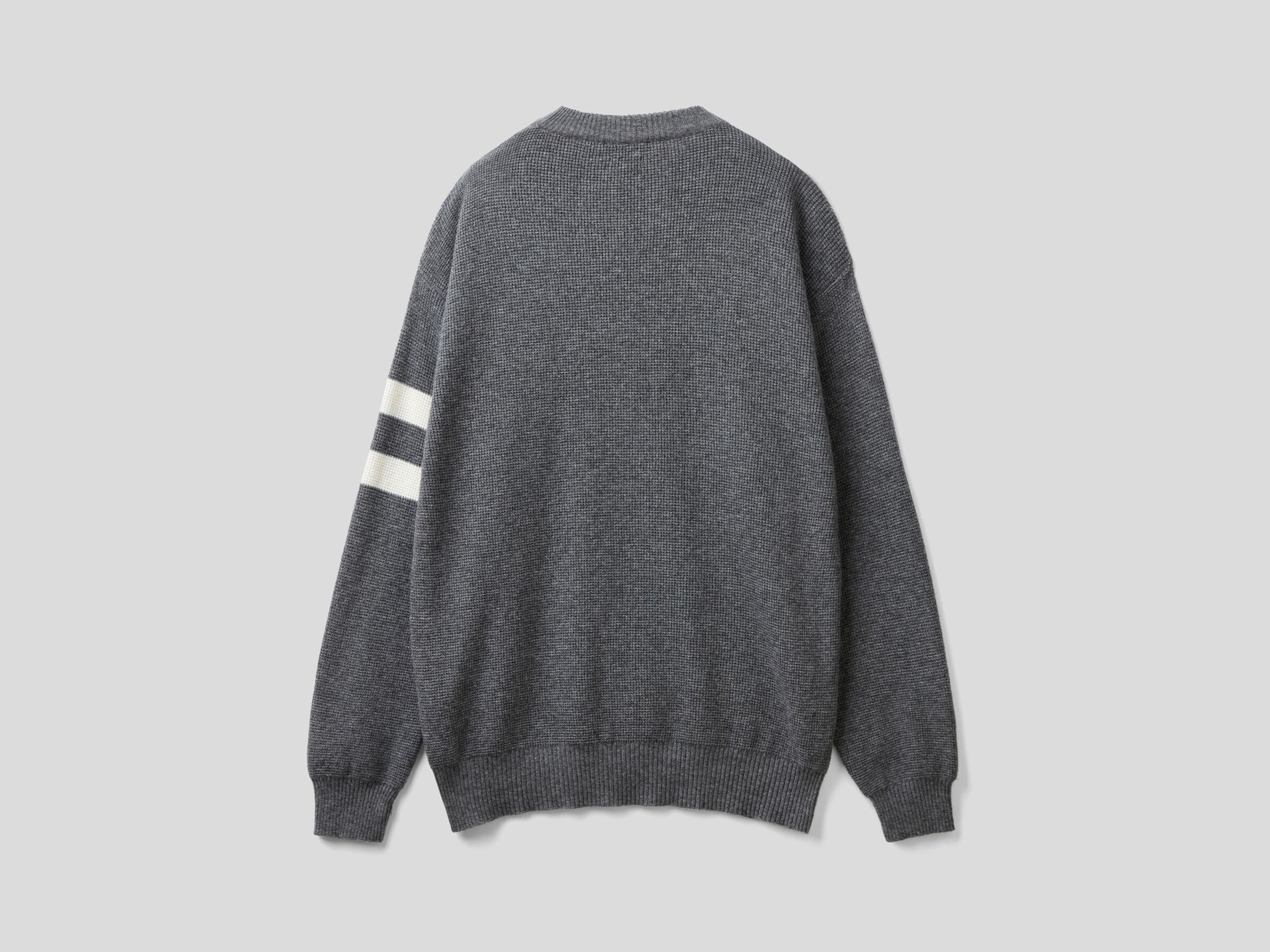 Sweater in cashmere and wool blend image number 5
