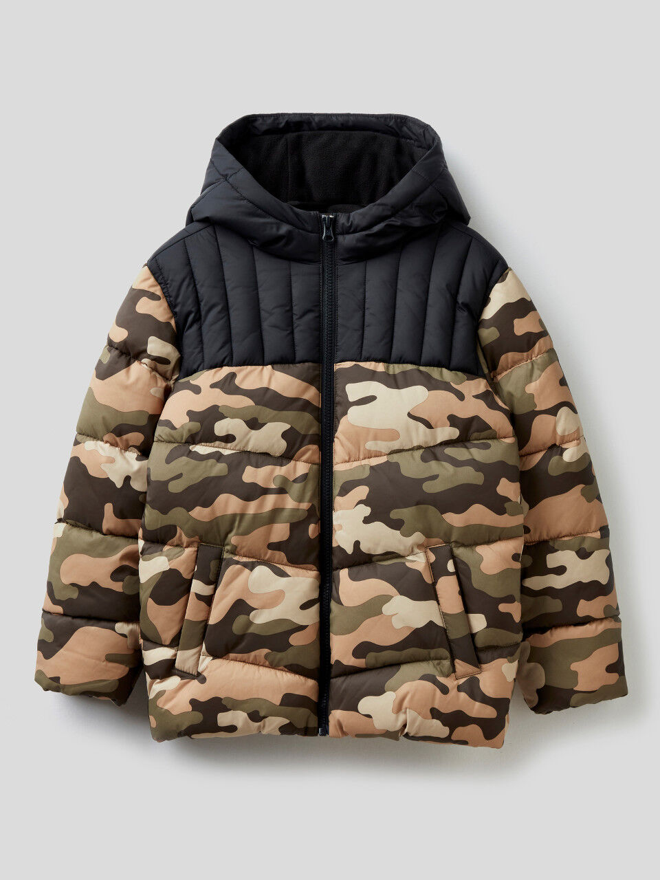 Camouflage pattern puffer jacket