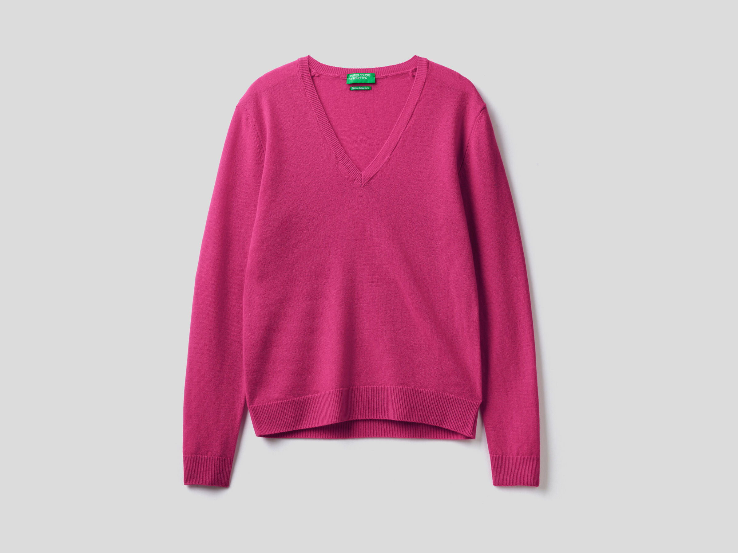 V-neck sweater in pure virgin wool image number 5