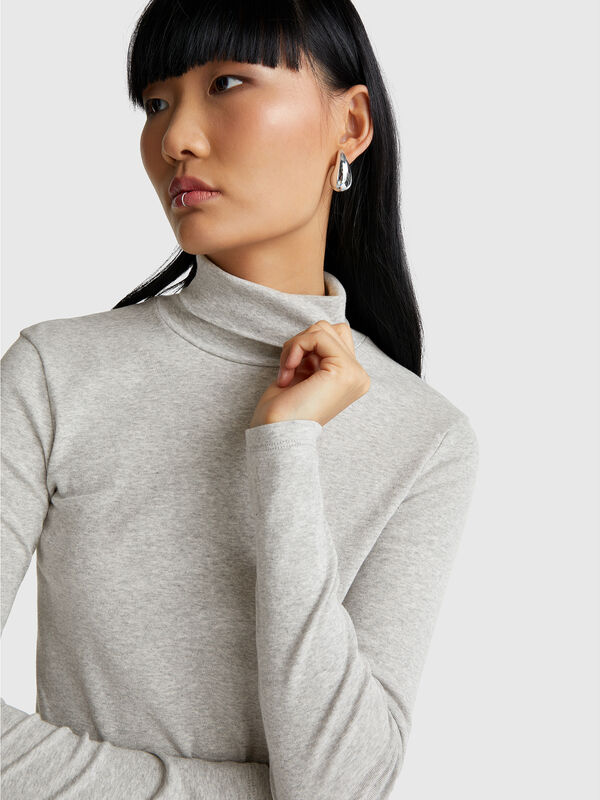 Long sleeve t-shirt with high neck Women