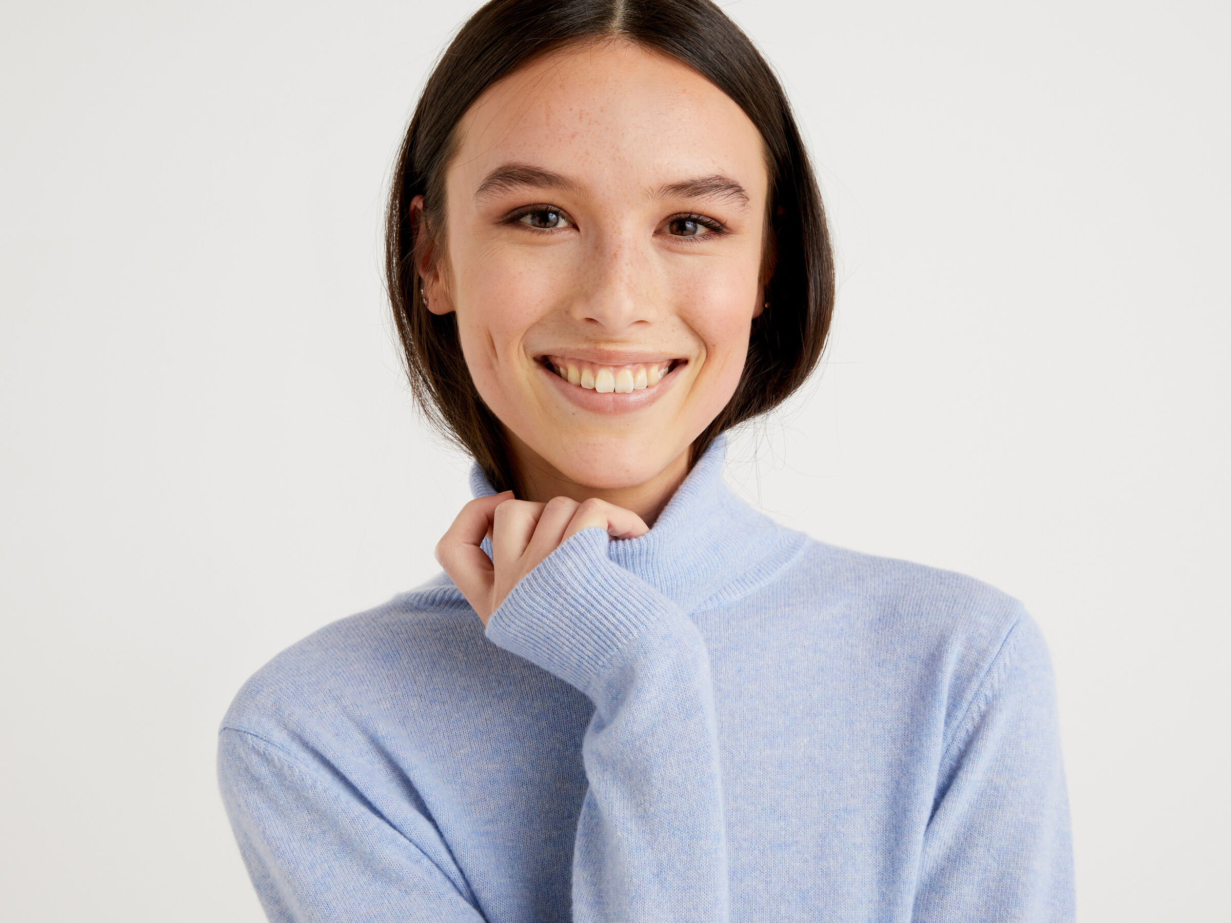 Turtleneck sweater in pure virgin wool image number 4