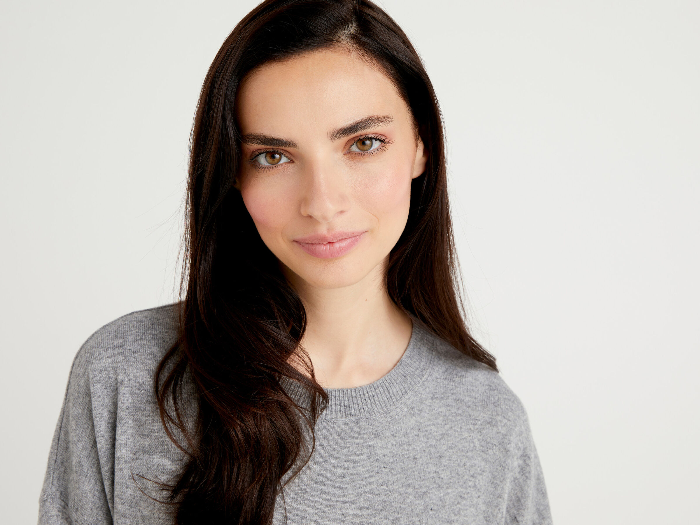 Boxy fit sweater in cashmere blend image number 4