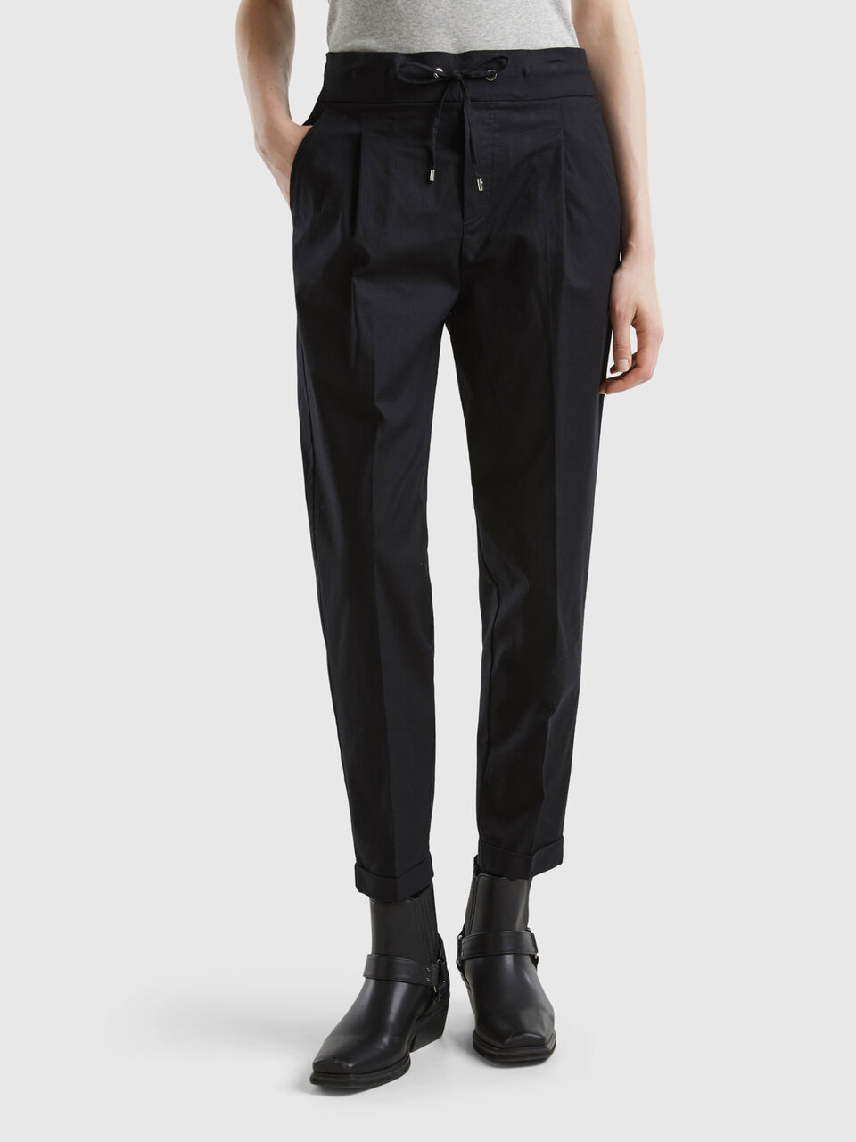 TROUSERS Women image number null