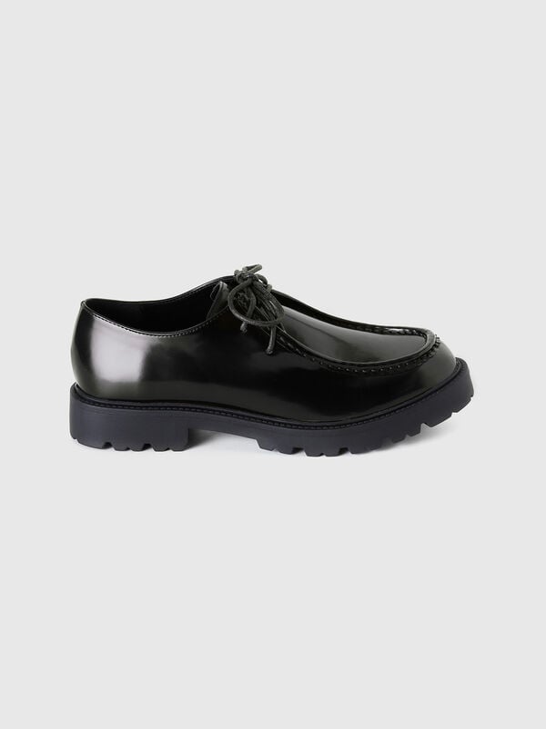 Synthetic patent leather moccasins Women