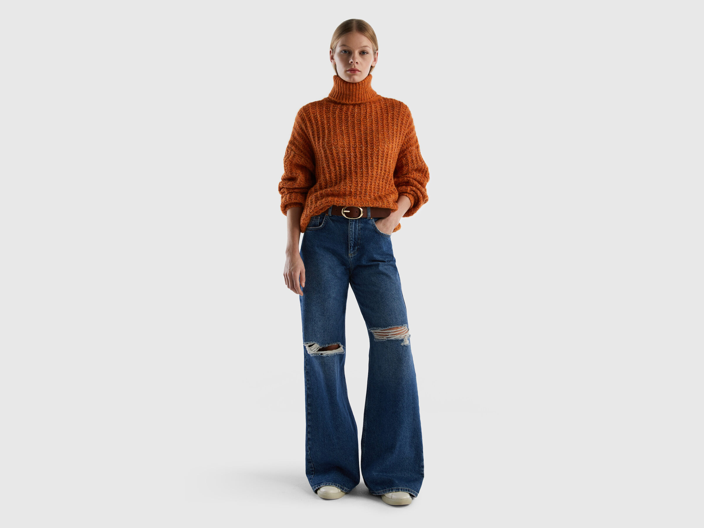 Wool blend turtleneck image number 3