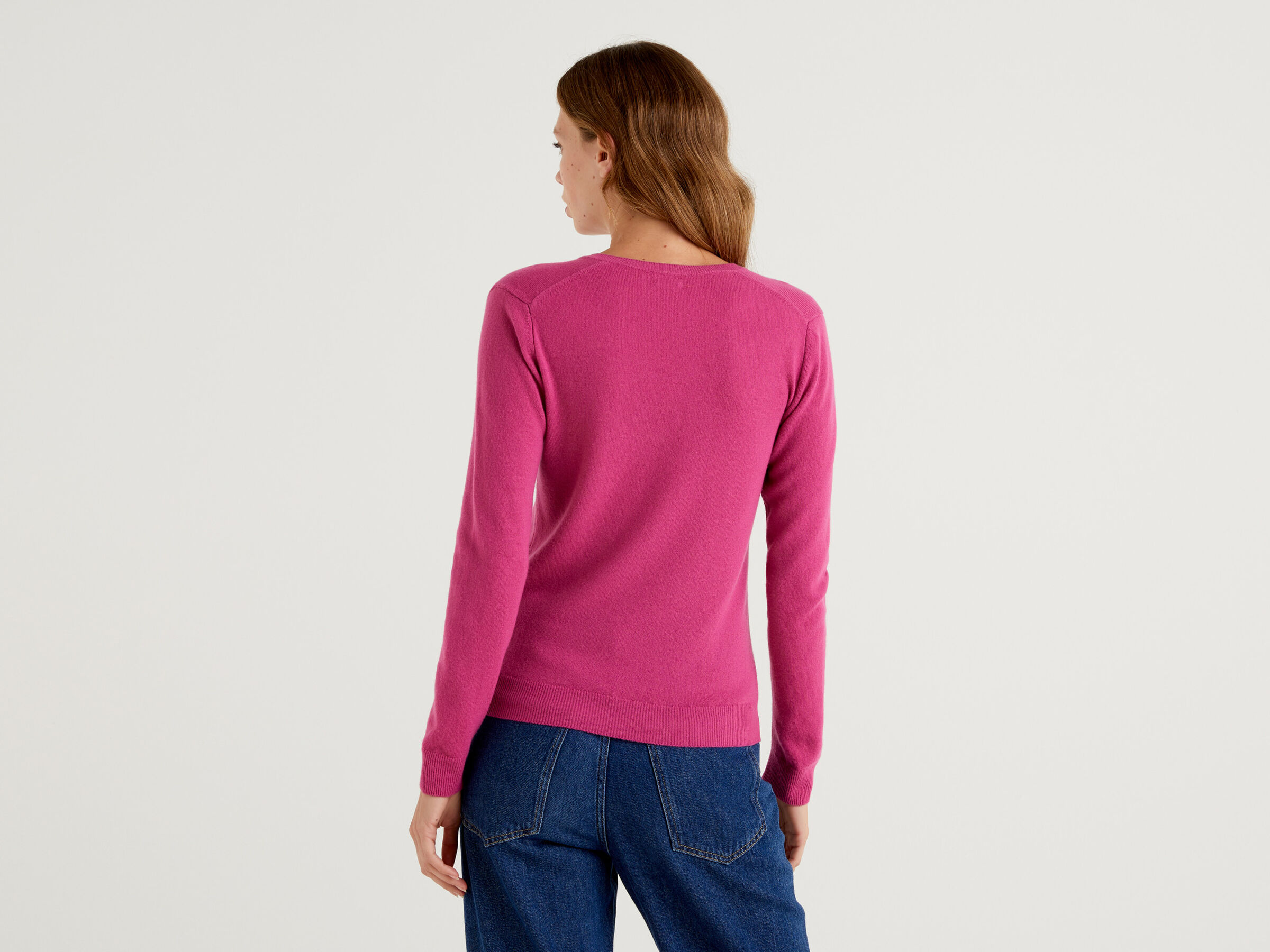 V-neck sweater in pure virgin wool image number 2