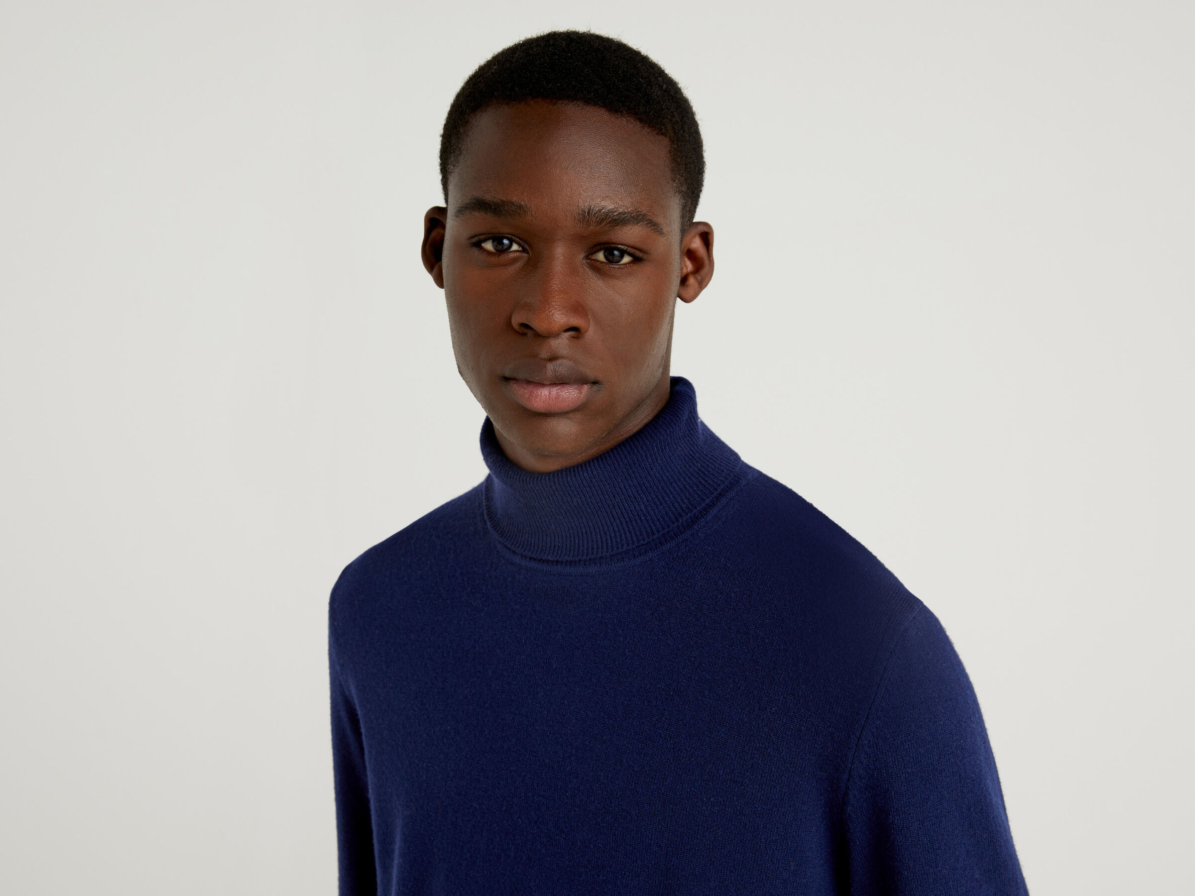 Turtleneck in pure virgin wool image number 4