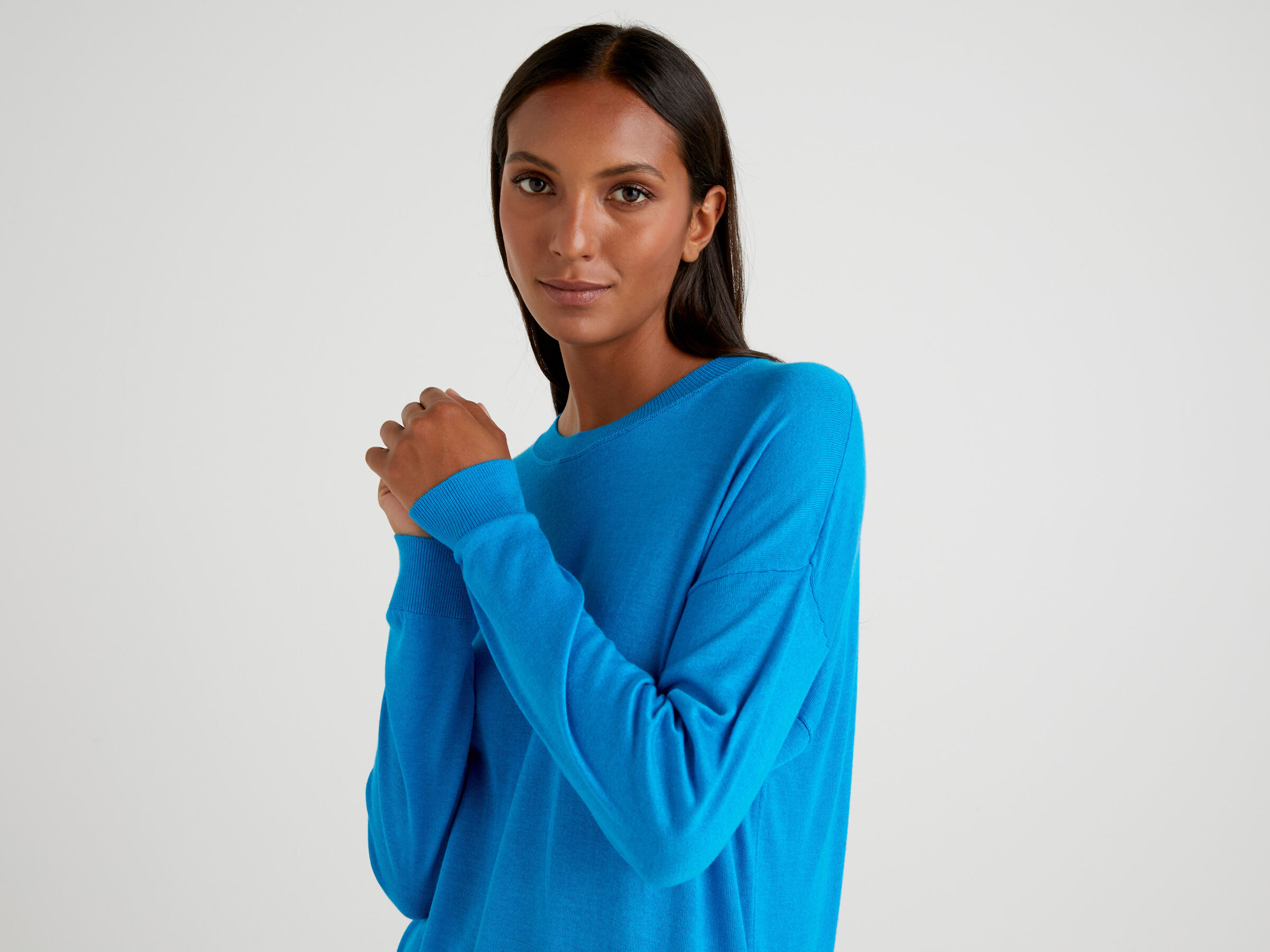 Relaxed boxy fit sweater image number 3