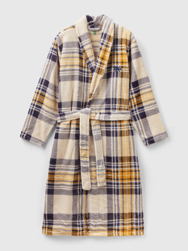 Tartan robe