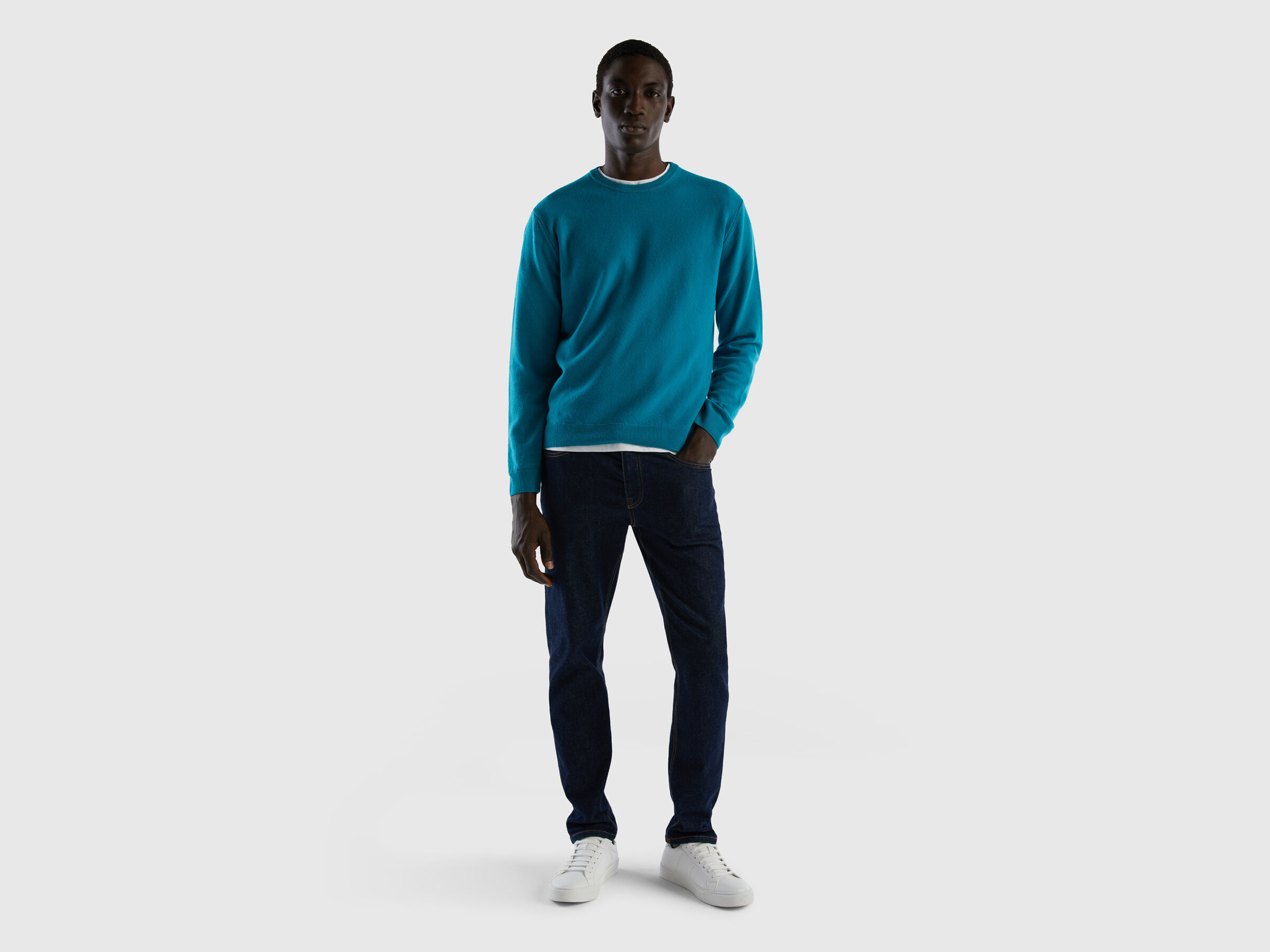 Crew neck sweater in pure virgin wool image number 3