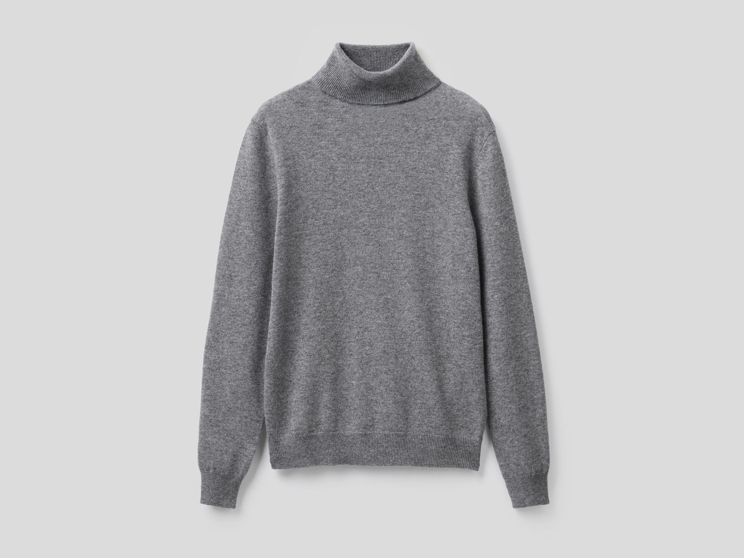 Turtleneck sweater in pure virgin wool image number 5